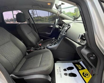 Серый Опель Астра, объемом двигателя 1.7 л и пробегом 197 тыс. км за 7400 $, фото 14 на Automoto.ua