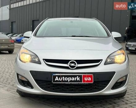 Серый Опель Астра, объемом двигателя 1.7 л и пробегом 330 тыс. км за 4000 $, фото 12 на Automoto.ua