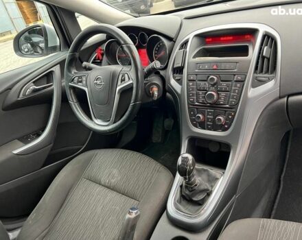 Сірий Опель Астра, об'ємом двигуна 1.7 л та пробігом 330 тис. км за 4000 $, фото 39 на Automoto.ua