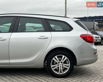 Серый Опель Астра, объемом двигателя 1.7 л и пробегом 330 тыс. км за 4000 $, фото 3 на Automoto.ua