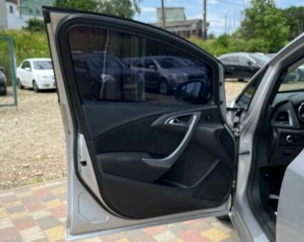 Серый Опель Астра, объемом двигателя 1.7 л и пробегом 197 тыс. км за 7400 $, фото 6 на Automoto.ua