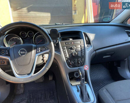 Серый Опель Астра, объемом двигателя 2 л и пробегом 300 тыс. км за 8000 $, фото 4 на Automoto.ua