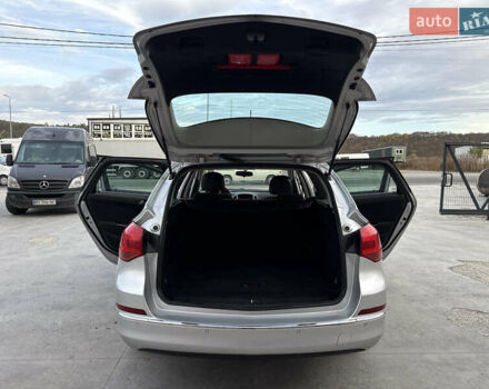 Серый Опель Астра, объемом двигателя 1.7 л и пробегом 264 тыс. км за 7200 $, фото 21 на Automoto.ua