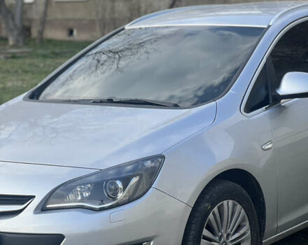 Опель Астра 2013 в Ивано-Франковске на Automoto.ua Серый Опель Астра, объемом двигателя 1.7 л и пробегом 196 тыс. км за 9850 $, фото 14 на Automoto.ua