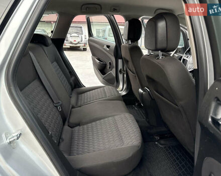 Серый Опель Астра, объемом двигателя 1.7 л и пробегом 264 тыс. км за 7200 $, фото 36 на Automoto.ua