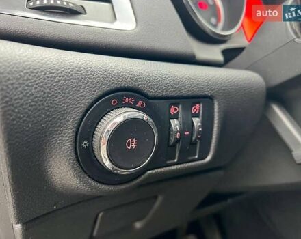 Серый Опель Астра, объемом двигателя 1.7 л и пробегом 330 тыс. км за 4000 $, фото 19 на Automoto.ua