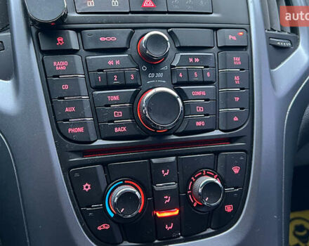 Серый Опель Астра, объемом двигателя 1.69 л и пробегом 270 тыс. км за 8500 $, фото 14 на Automoto.ua