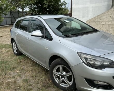 Серый Опель Астра, объемом двигателя 1.7 л и пробегом 277 тыс. км за 6300 $, фото 5 на Automoto.ua