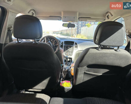 Серый Опель Астра, объемом двигателя 1.69 л и пробегом 212 тыс. км за 7500 $, фото 9 на Automoto.ua