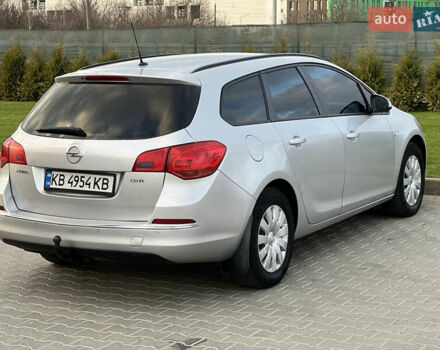 Сірий Опель Астра, об'ємом двигуна 1.7 л та пробігом 256 тис. км за 7300 $, фото 5 на Automoto.ua