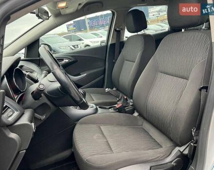 Серый Опель Астра, объемом двигателя 1.7 л и пробегом 330 тыс. км за 4000 $, фото 17 на Automoto.ua