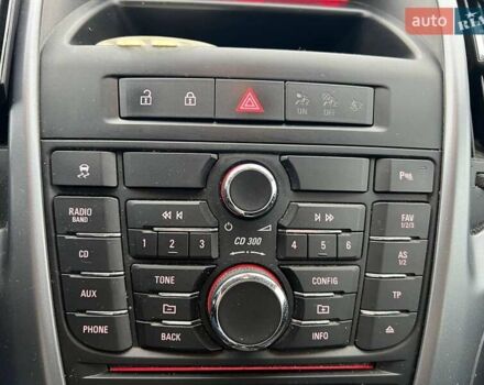 Серый Опель Астра, объемом двигателя 1.7 л и пробегом 330 тыс. км за 4000 $, фото 28 на Automoto.ua