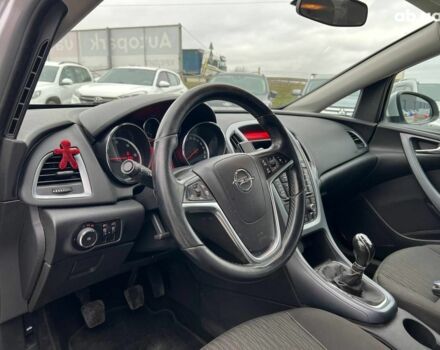 Сірий Опель Астра, об'ємом двигуна 1.7 л та пробігом 330 тис. км за 4000 $, фото 16 на Automoto.ua