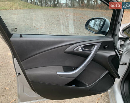 Сірий Опель Астра, об'ємом двигуна 1.7 л та пробігом 247 тис. км за 7400 $, фото 9 на Automoto.ua