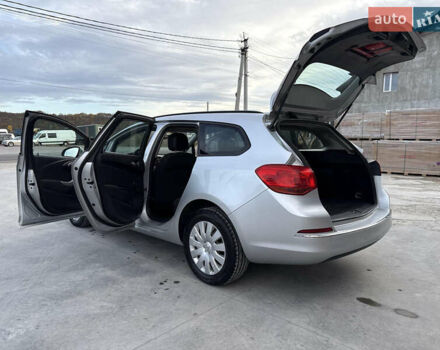 Серый Опель Астра, объемом двигателя 1.7 л и пробегом 264 тыс. км за 7200 $, фото 23 на Automoto.ua