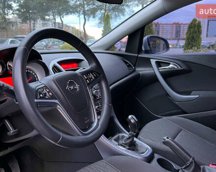 Серый Опель Астра, объемом двигателя 1.69 л и пробегом 270 тыс. км за 8500 $, фото 9 на Automoto.ua