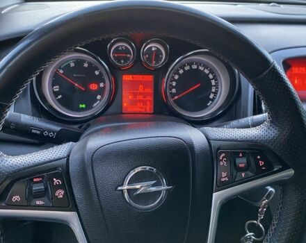 Серый Опель Астра, объемом двигателя 1.7 л и пробегом 320 тыс. км за 6800 $, фото 5 на Automoto.ua