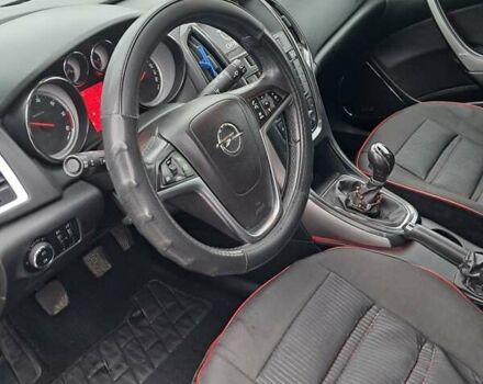Серый Опель Астра, объемом двигателя 1.7 л и пробегом 232 тыс. км за 8500 $, фото 6 на Automoto.ua