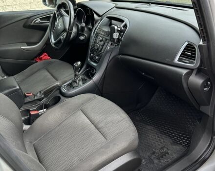 Серый Опель Астра, объемом двигателя 1.7 л и пробегом 277 тыс. км за 6300 $, фото 8 на Automoto.ua