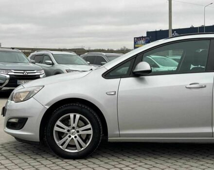 Серый Опель Астра, объемом двигателя 1.7 л и пробегом 330 тыс. км за 5990 $, фото 3 на Automoto.ua