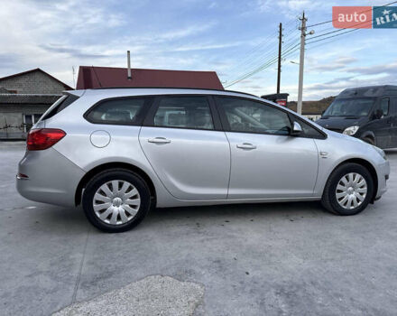 Серый Опель Астра, объемом двигателя 1.7 л и пробегом 264 тыс. км за 7200 $, фото 6 на Automoto.ua