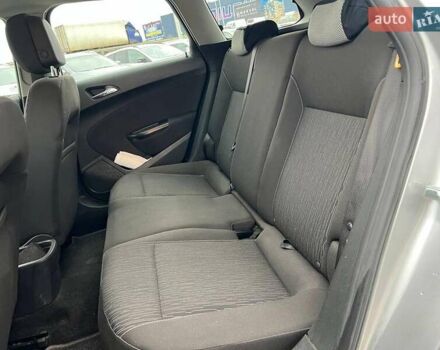 Серый Опель Астра, объемом двигателя 1.7 л и пробегом 330 тыс. км за 4000 $, фото 34 на Automoto.ua