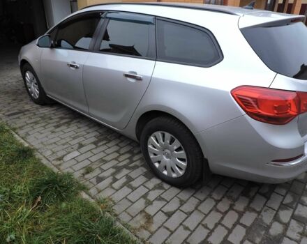 Серый Опель Астра, объемом двигателя 1.7 л и пробегом 391 тыс. км за 7500 $, фото 6 на Automoto.ua