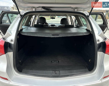 Серый Опель Астра, объемом двигателя 1.7 л и пробегом 264 тыс. км за 7200 $, фото 39 на Automoto.ua