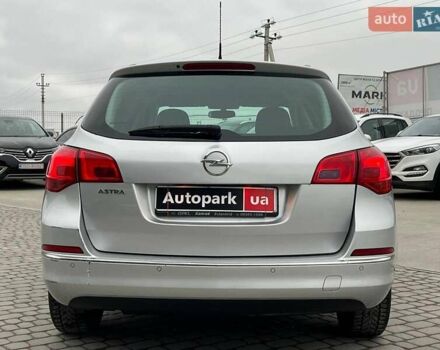 Серый Опель Астра, объемом двигателя 1.7 л и пробегом 330 тыс. км за 4000 $, фото 5 на Automoto.ua