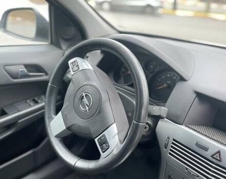 Серый Опель Астра, объемом двигателя 1.6 л и пробегом 235 тыс. км за 6299 $, фото 20 на Automoto.ua