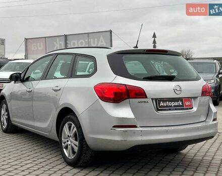 Серый Опель Астра, объемом двигателя 1.7 л и пробегом 330 тыс. км за 4000 $, фото 4 на Automoto.ua