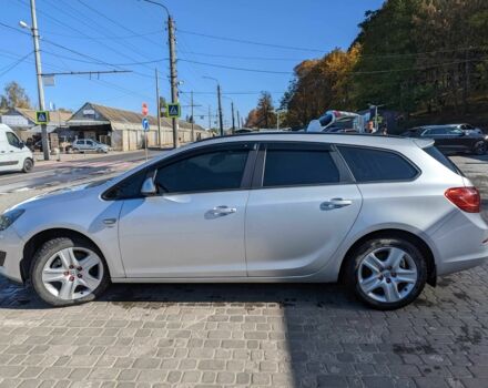 Серый Опель Астра, объемом двигателя 1.7 л и пробегом 170 тыс. км за 8900 $, фото 4 на Automoto.ua