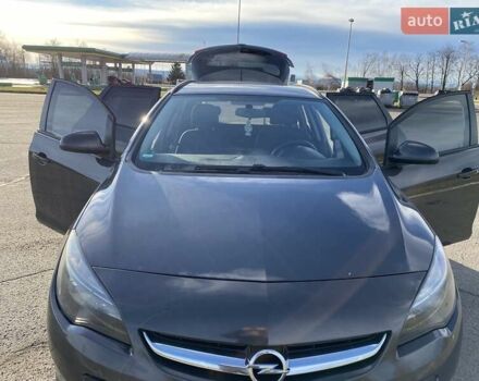 Серый Опель Астра, объемом двигателя 1.7 л и пробегом 250 тыс. км за 7100 $, фото 7 на Automoto.ua