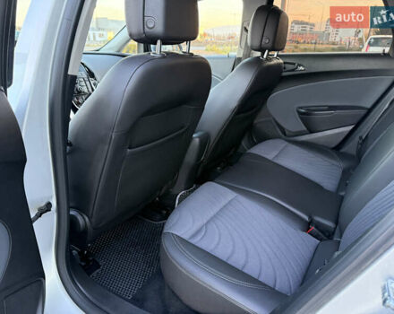 Серый Опель Астра, объемом двигателя 1.6 л и пробегом 290 тыс. км за 7700 $, фото 12 на Automoto.ua