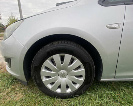 Опель Астра 2014 у Софіївська Борщагівка на Automoto.ua Сірий Опель Астра, об'ємом двигуна 1.6 л та пробігом 235 тис. км за 7500 $, фото 4 на Automoto.ua