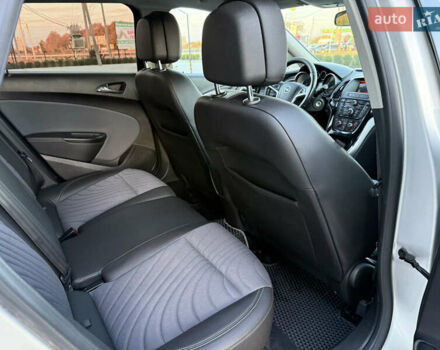 Серый Опель Астра, объемом двигателя 1.6 л и пробегом 290 тыс. км за 7700 $, фото 13 на Automoto.ua