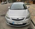 Серый Опель Астра, объемом двигателя 1.7 л и пробегом 241 тыс. км за 6400 $, фото 1 на Automoto.ua