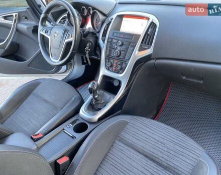 Серый Опель Астра, объемом двигателя 1.6 л и пробегом 300 тыс. км за 7700 $, фото 15 на Automoto.ua