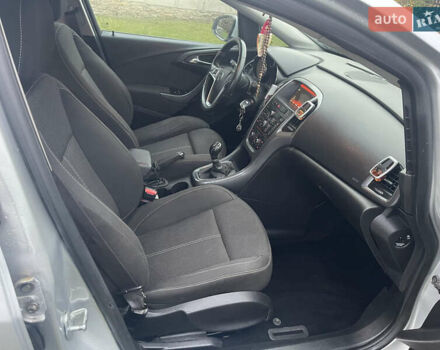 Серый Опель Астра, объемом двигателя 1.69 л и пробегом 239 тыс. км за 5700 $, фото 24 на Automoto.ua