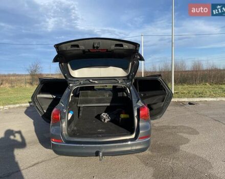 Серый Опель Астра, объемом двигателя 1.7 л и пробегом 250 тыс. км за 7100 $, фото 9 на Automoto.ua