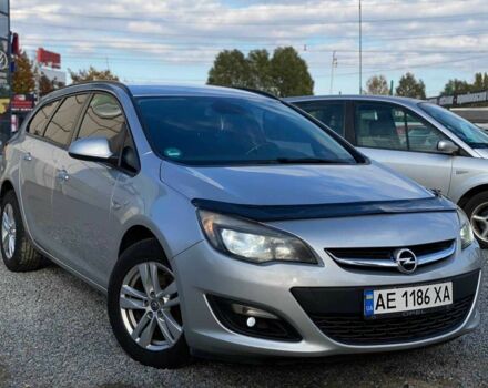 Опель Астра 2015 у Дніпро (Дніпропетровську) на Automoto.ua Сірий Опель Астра, об'ємом двигуна 1.6 л та пробігом 290 тис. км за 7999 $, фото 1 на Automoto.ua