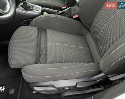 Серый Опель Астра, объемом двигателя 1.6 л и пробегом 242 тыс. км за 8800 $, фото 29 на Automoto.ua