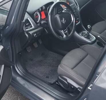 Серый Опель Астра, объемом двигателя 1.6 л и пробегом 230 тыс. км за 8600 $, фото 11 на Automoto.ua