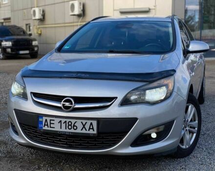 Опель Астра 2015 у Дніпро (Дніпропетровську) на Automoto.ua Сірий Опель Астра, об'ємом двигуна 1.6 л та пробігом 290 тис. км за 7999 $, фото 3 на Automoto.ua