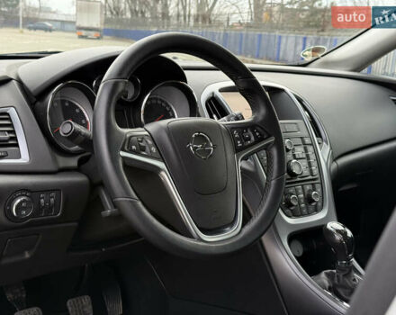 Серый Опель Астра, объемом двигателя 1.6 л и пробегом 242 тыс. км за 8800 $, фото 16 на Automoto.ua
