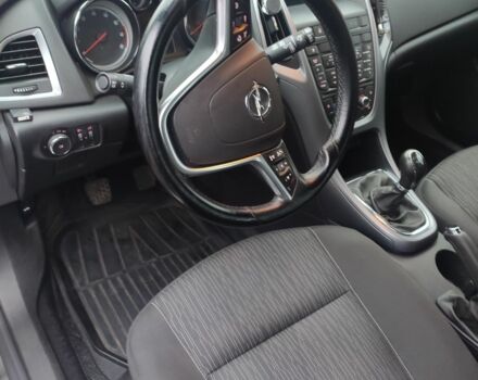 Серый Опель Астра, объемом двигателя 0 л и пробегом 268 тыс. км за 8000 $, фото 2 на Automoto.ua