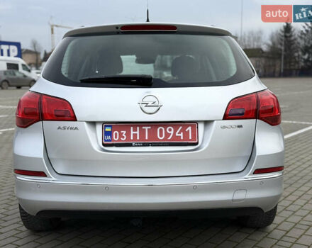 Серый Опель Астра, объемом двигателя 1.6 л и пробегом 242 тыс. км за 8800 $, фото 8 на Automoto.ua