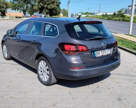 Серый Опель Астра, объемом двигателя 1.6 л и пробегом 226 тыс. км за 8600 $, фото 6 на Automoto.ua