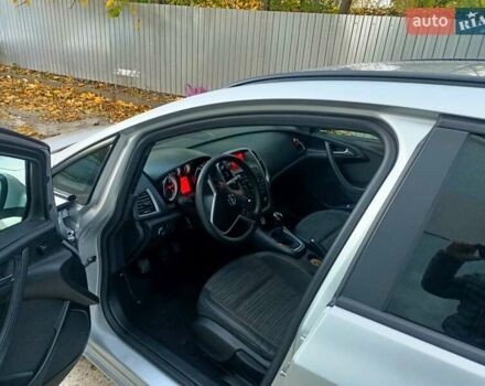 Сірий Опель Астра, об'ємом двигуна 1.6 л та пробігом 299 тис. км за 8600 $, фото 5 на Automoto.ua