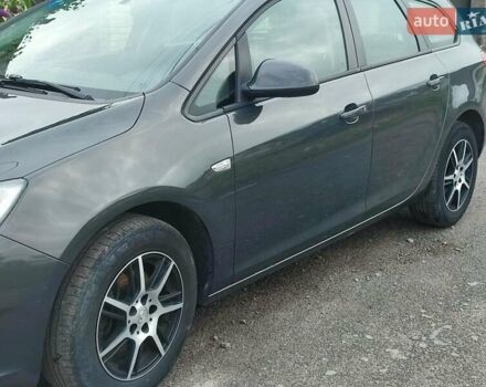 Серый Опель Астра, объемом двигателя 1.6 л и пробегом 208 тыс. км за 8000 $, фото 16 на Automoto.ua
